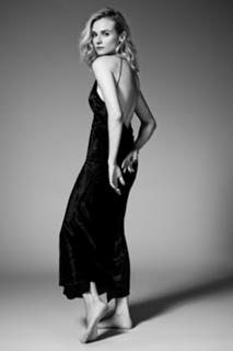 Diane Kruger feet photo thumbnail