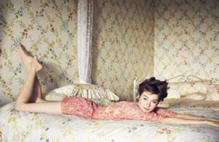 Shailene Woodley feet photo thumbnail