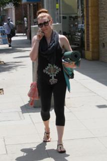 Amy Adams feet photo thumbnail