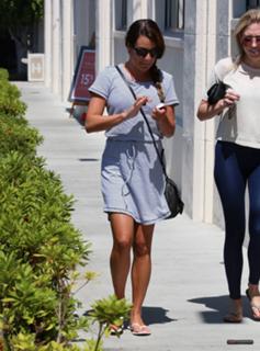Lea Michele feet photo thumbnail