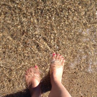 Melissa Joan Hart feet photo thumbnail
