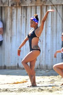 Christina Milian feet photo thumbnail