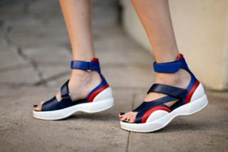 Chiara Ferragni feet photo thumbnail