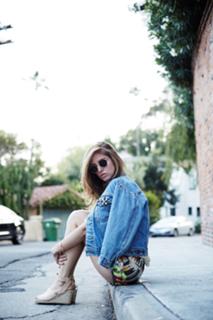 Chiara Ferragni feet photo thumbnail