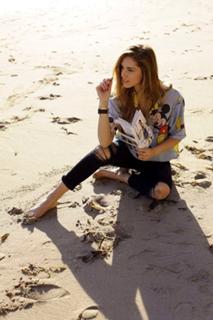 Chiara Ferragni feet photo thumbnail