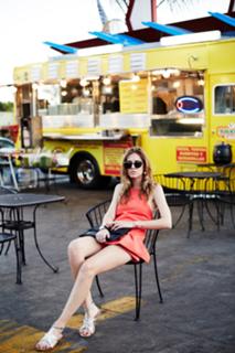 Chiara Ferragni feet photo thumbnail