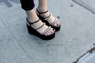 Chiara Ferragni feet photo thumbnail