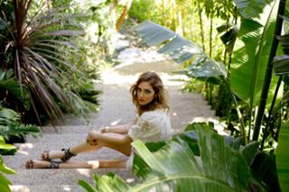 Chiara Ferragni feet photo thumbnail