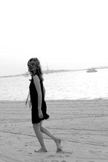 Chiara Ferragni feet photo thumbnail