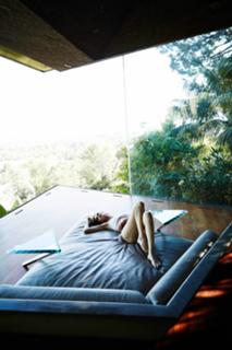 Chiara Ferragni feet photo thumbnail