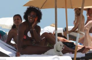 Serena Williams feet photo thumbnail