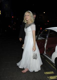 Fearne Cotton feet photo thumbnail