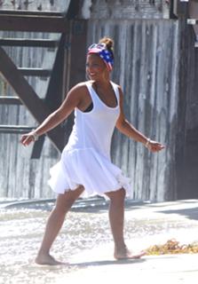 Christina Milian feet photo thumbnail