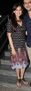 Dia Mirza feet photo thumbnail