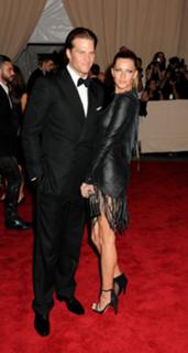 Gisele Bündchen feet photo thumbnail