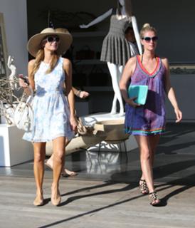 Nicky Rothschild feet photo thumbnail