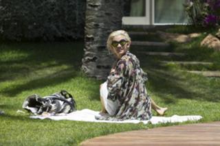 Ashley Roberts feet photo thumbnail