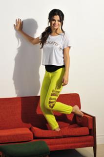 Selena Gomez feet photo thumbnail