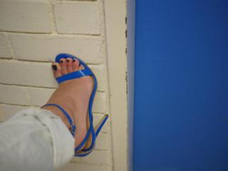Mary Synatsaki feet photo thumbnail