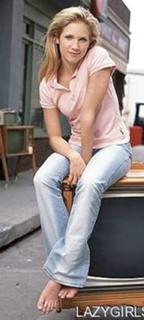 Brittany Snow feet photo thumbnail