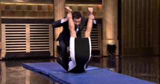 Halle Berry feet photo thumbnail