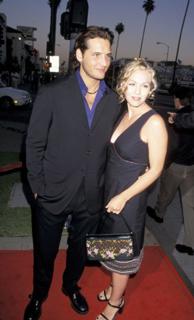 Jennie Garth feet photo thumbnail