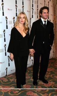 Jennie Garth feet photo thumbnail