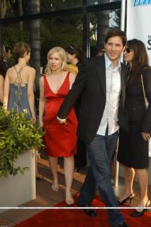 Jennie Garth feet photo thumbnail