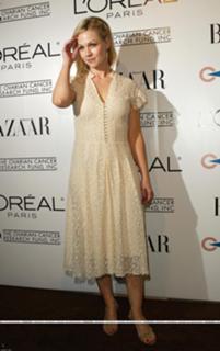 Jennie Garth feet photo thumbnail