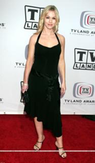 Jennie Garth feet photo thumbnail