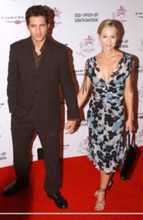 Jennie Garth feet photo thumbnail