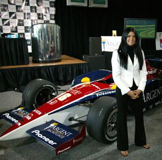 Danica Patrick feet photo thumbnail