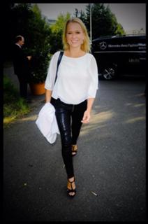 Nova Meierhenrich feet photo thumbnail