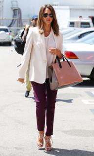 Jessica Alba feet photo thumbnail