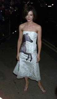 Kate Beckinsale feet photo thumbnail