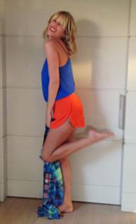 Alessia Marcuzzi feet photo thumbnail