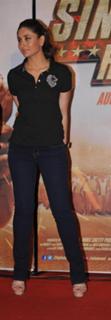 Kareena Kapoor feet photo thumbnail