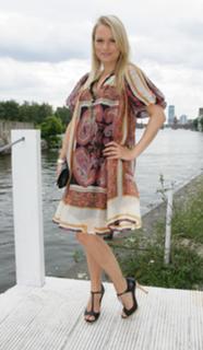 Nova Meierhenrich feet photo thumbnail
