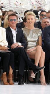 Charlize Theron feet photo thumbnail