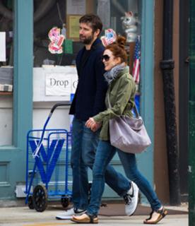 Julianne Moore feet photo thumbnail