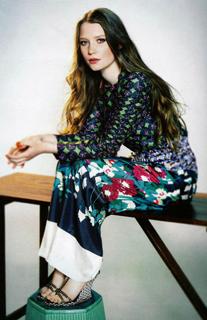 Mia Wasikowska feet photo 2