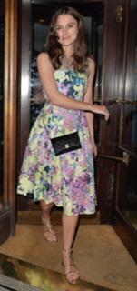 Keira Knightley feet photo thumbnail