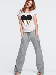 Behati Prinsloo feet photo thumbnail