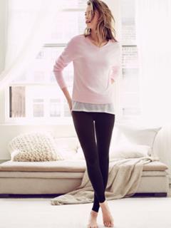 Behati Prinsloo feet photo thumbnail