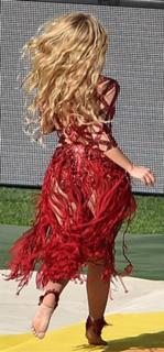 Shakira feet photo thumbnail