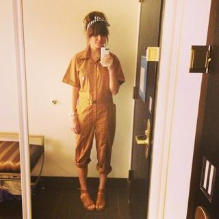 Grace Helbig feet photo thumbnail
