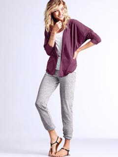 Martha Hunt feet photo thumbnail
