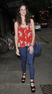 Kaya Scodelario feet photo thumbnail