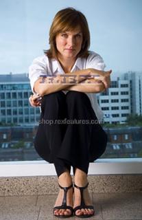 Fiona Bruce feet photo 1