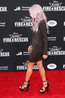 Kesha feet photo thumbnail